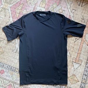 Under Armour Men’s Heatgear Black Compression shirt size xl new without tags!